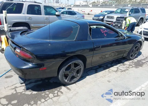 2000 Chevrolet Camaro Z28 из США, поврежденный, VIN 2G1FP22G6Y2120710